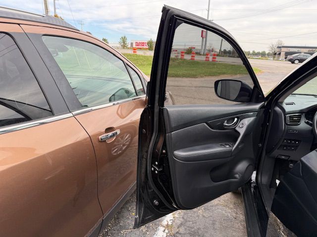 2019 Nissan Rogue Image 30