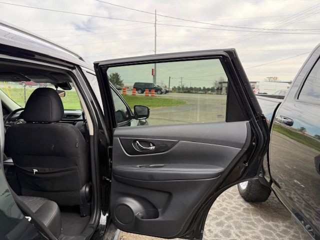 2019 Nissan Rogue Image 33