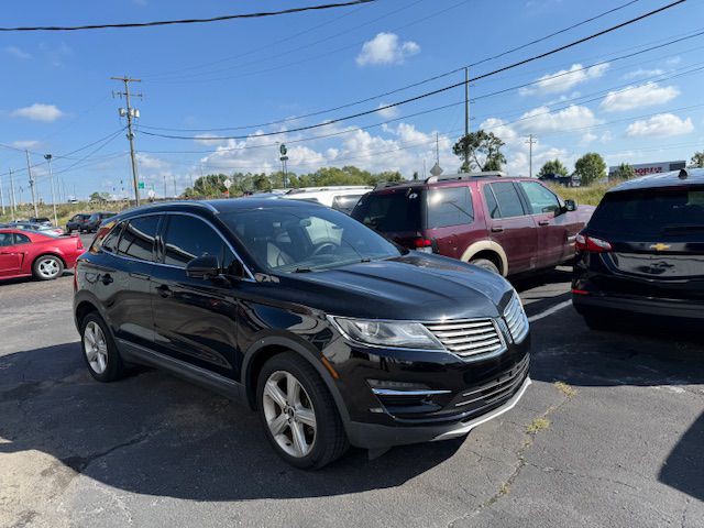 2017 Lincoln MKC Image 3