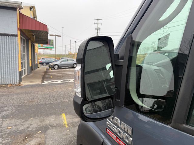 2019 RAM Promaster Image 17