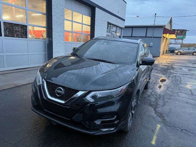 2021 Nissan Rogue Image 2