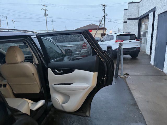 2021 Nissan Rogue Image 25