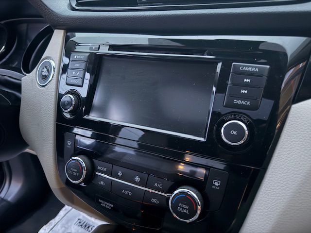 2021 Nissan Rogue Image 36