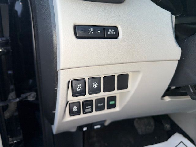 2021 Nissan Rogue Image 39