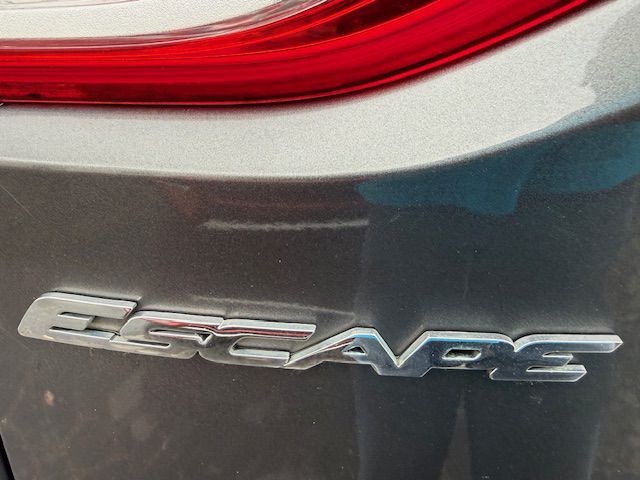 2016 Ford Escape Image 32