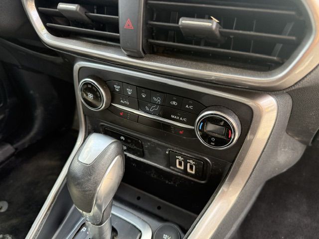 2019 Ford Econoline Image 16