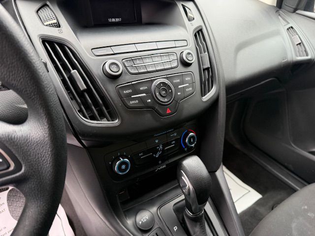 2018 Ford Focus Image 16