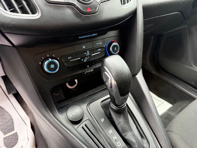 2018 Ford Focus Image 17
