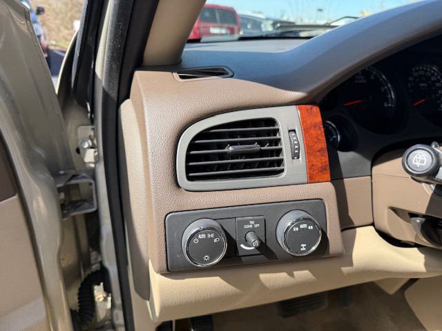 2013 Chevrolet Tahoe Image 12