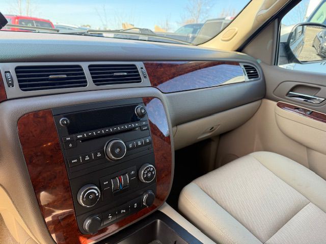 2013 Chevrolet Tahoe Image 14