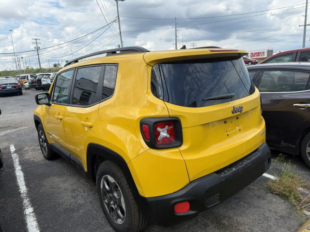 2017 Jeep Renegade Image 12