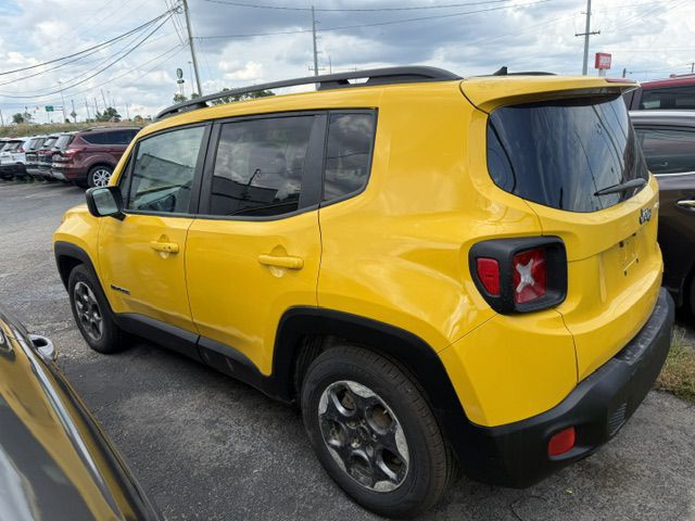 2017 Jeep Renegade Image 13