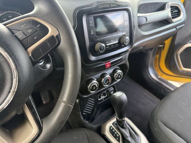 2017 Jeep Renegade Image 19
