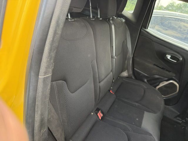 2017 Jeep Renegade Image 29