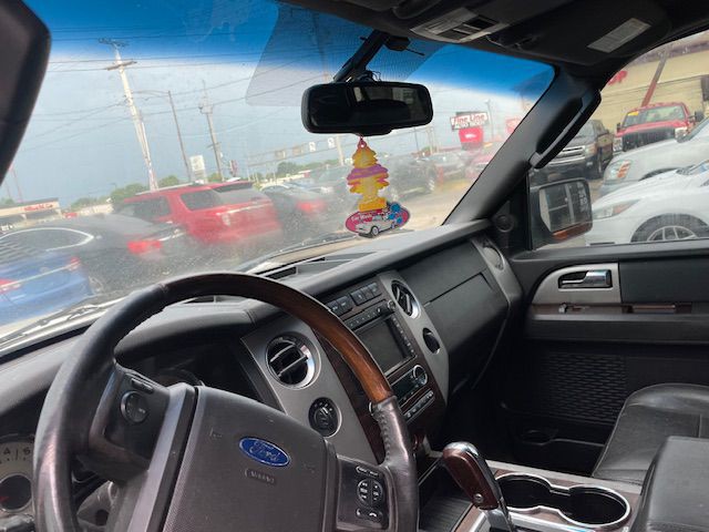 2010 Ford Expedition Image 11