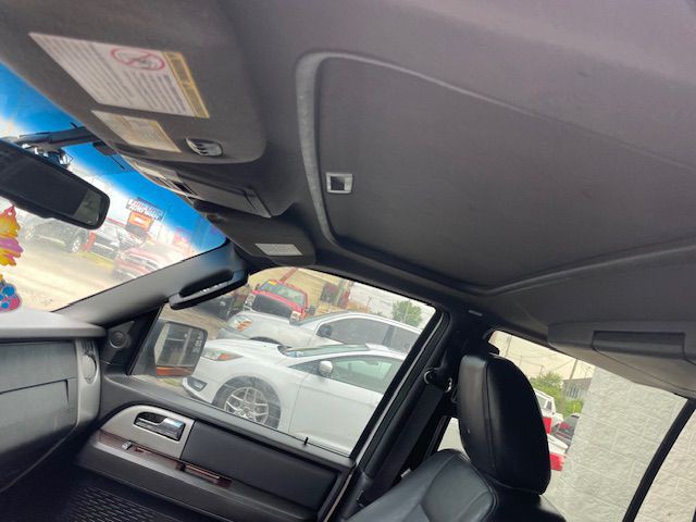 2010 Ford Expedition Image 12