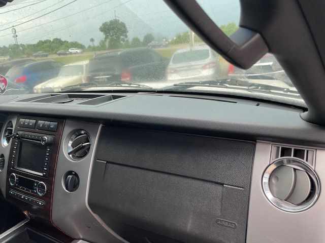 2010 Ford Expedition Image 19