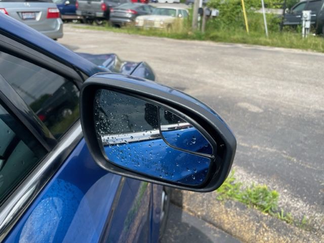 2017 Ford Fusion Image 12