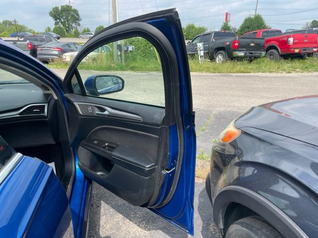 2017 Ford Fusion Image 17