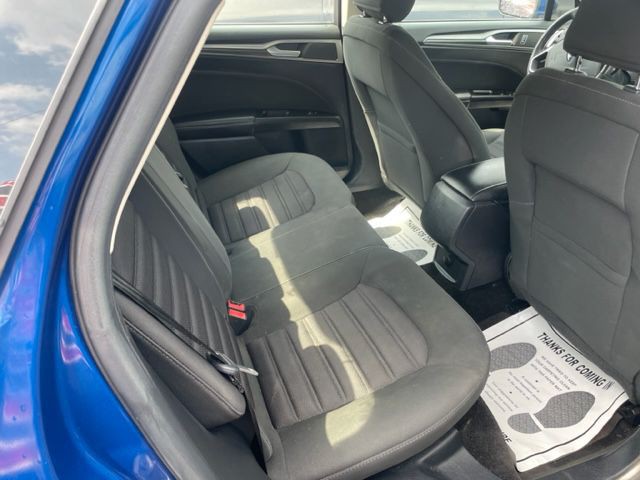 2017 Ford Fusion Image 19