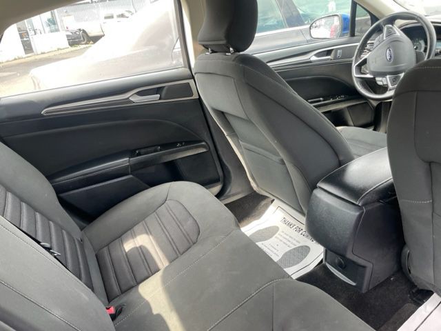 2017 Ford Fusion Image 20