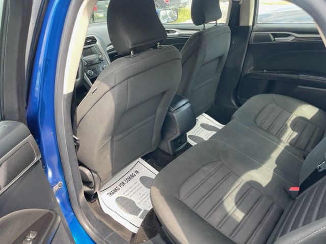 2017 Ford Fusion Image 22