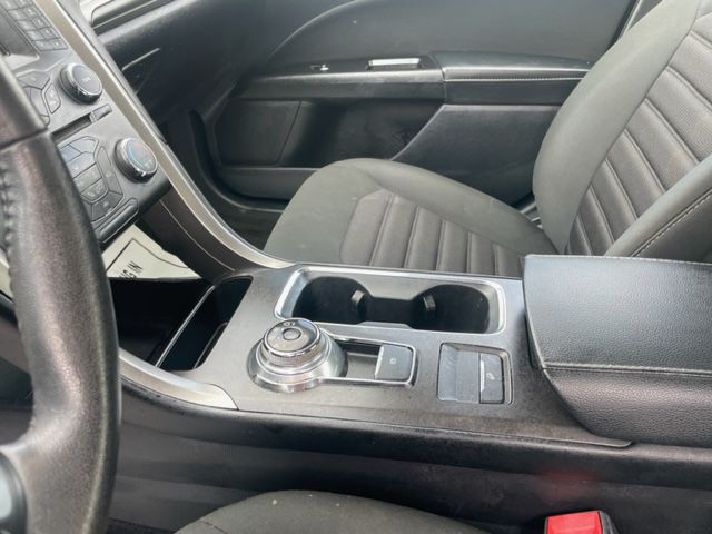 2017 Ford Fusion Image 30