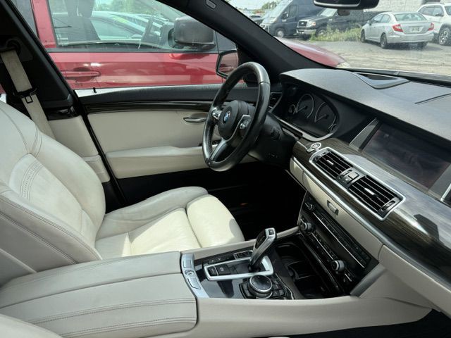 2015 BMW 5 Series Image 14