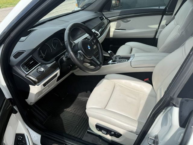 2015 BMW 5 Series Image 18