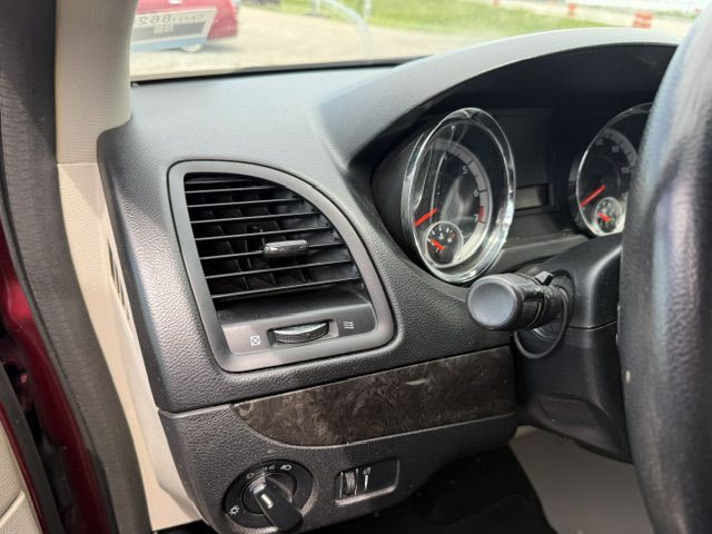 2015 Dodge Grand Caravan Image 16