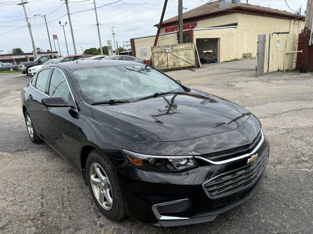 2017 Chevrolet Malibu Image 3