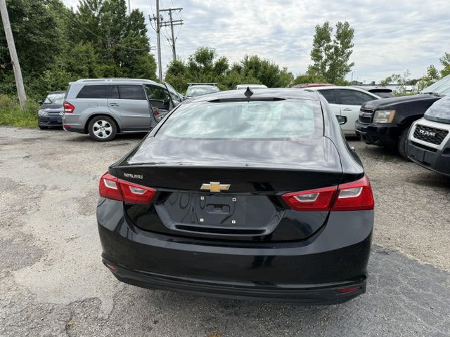 2017 Chevrolet Malibu Image 7