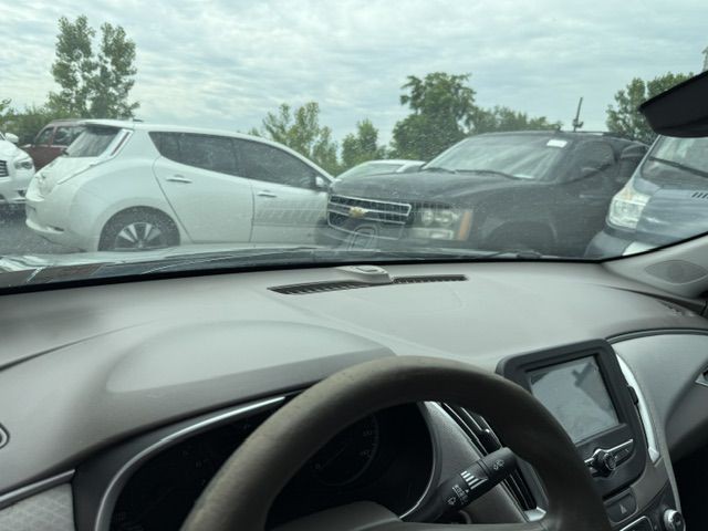 2017 Chevrolet Malibu Image 19