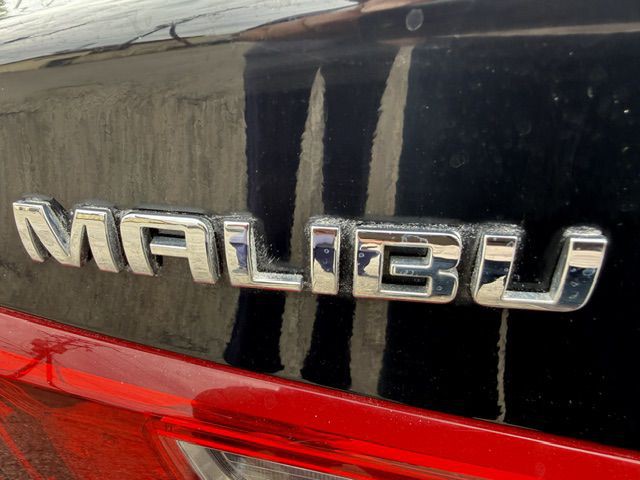 2017 Chevrolet Malibu Image 24