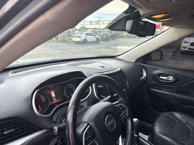 2016 Jeep Cherokee Image 22