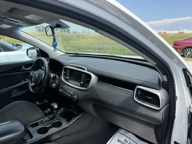 2019 Kia Sorento Image 16