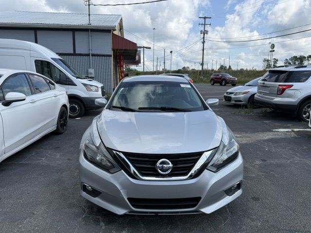 2017 Nissan Altima Image 1