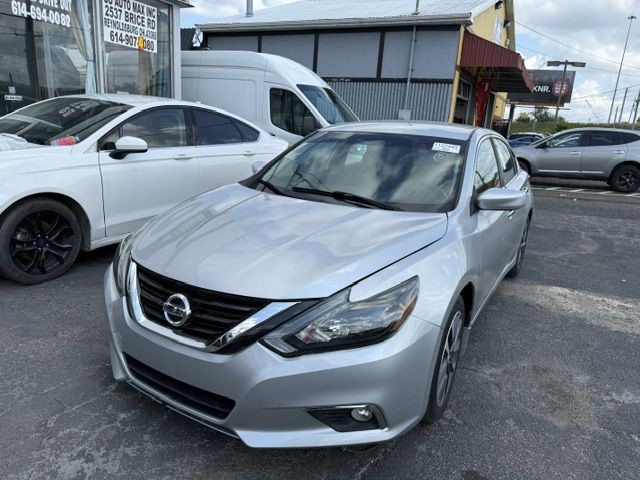 2017 Nissan Altima Image 2