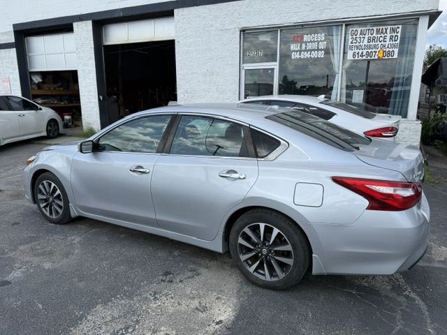 2017 Nissan Altima Image 4