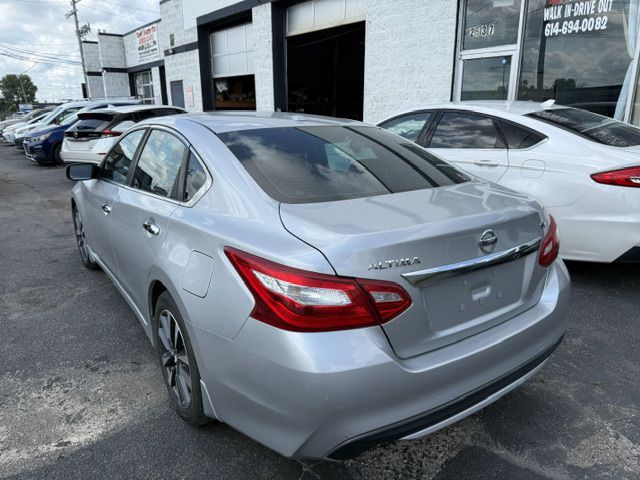 2017 Nissan Altima Image 6