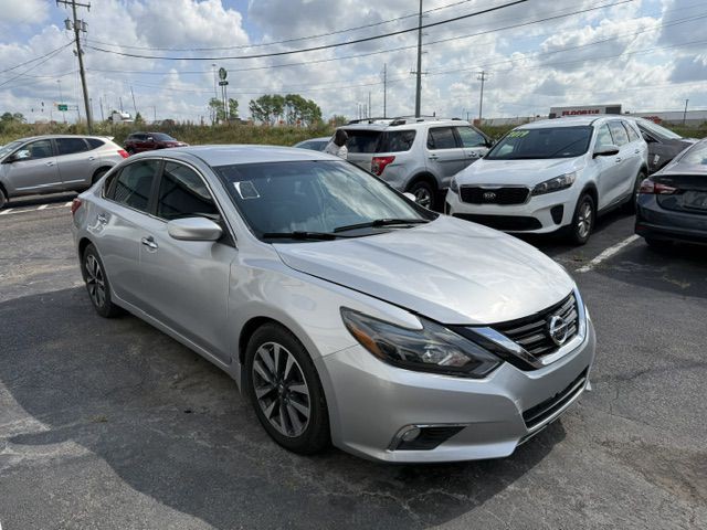 2017 Nissan Altima Image 11