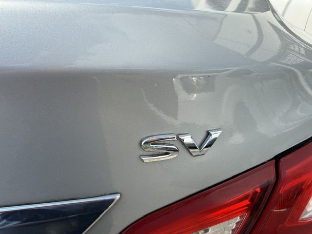 2017 Nissan Altima Image 35