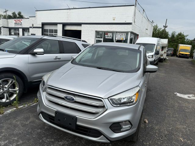 2019 Ford Escape Image 2