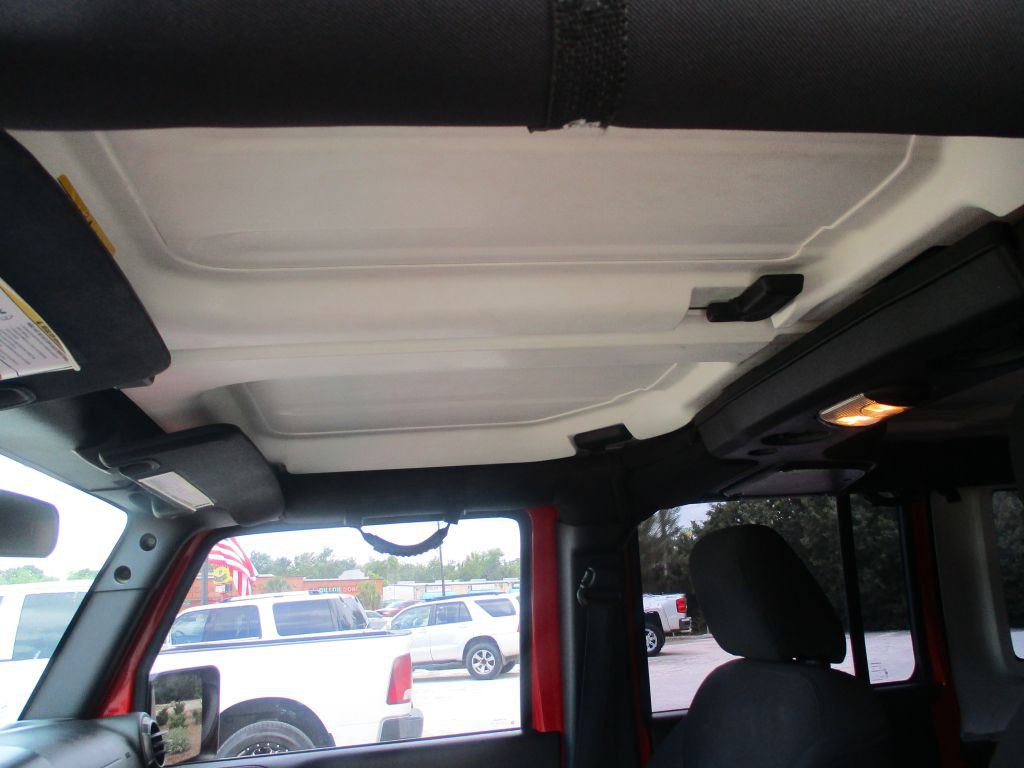 2015 Jeep Wrangler Unlimited Image 17