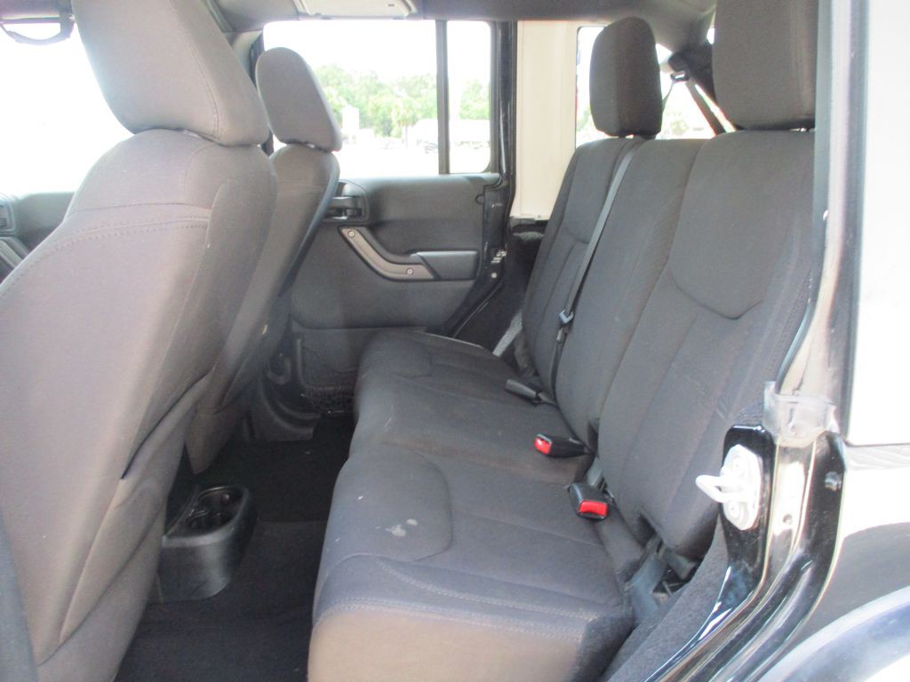 2015 Jeep Wrangler Unlimited Image 7