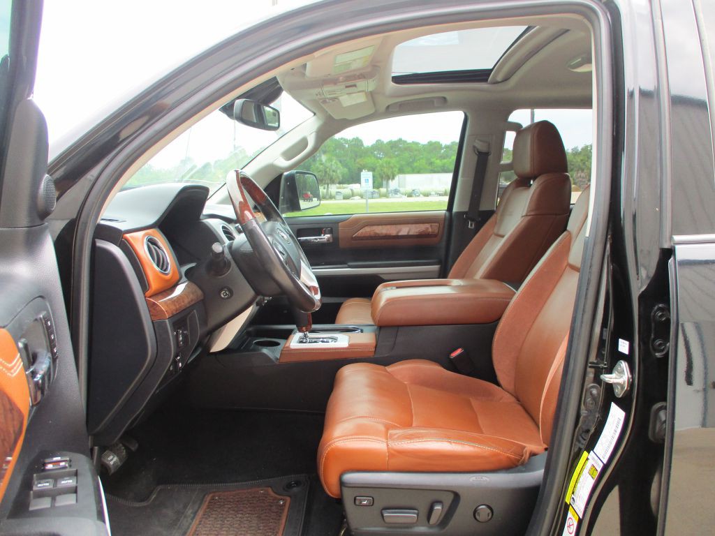 2018 Toyota Tundra Image 8