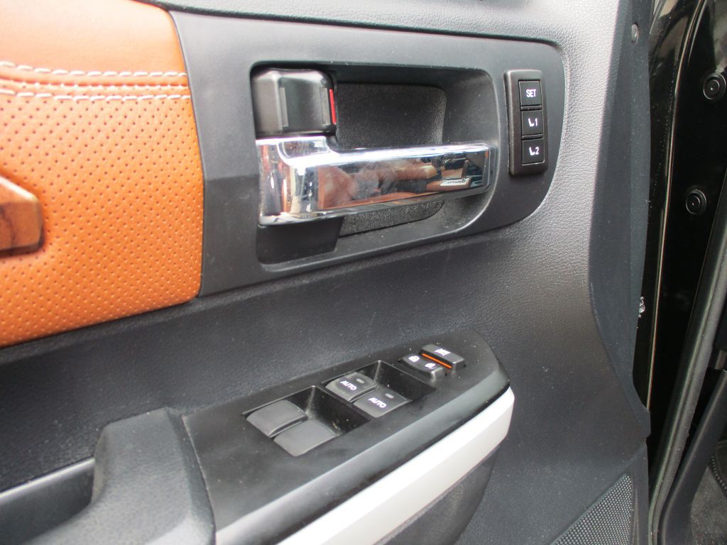 2018 Toyota Tundra Image 9