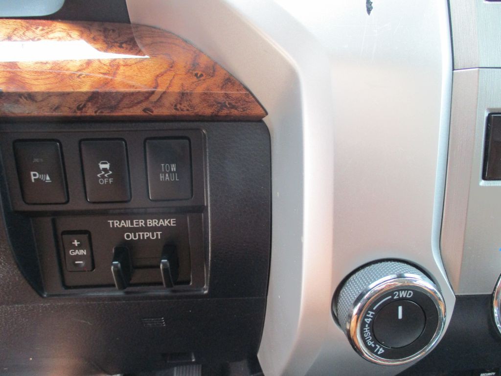 2018 Toyota Tundra Image 18