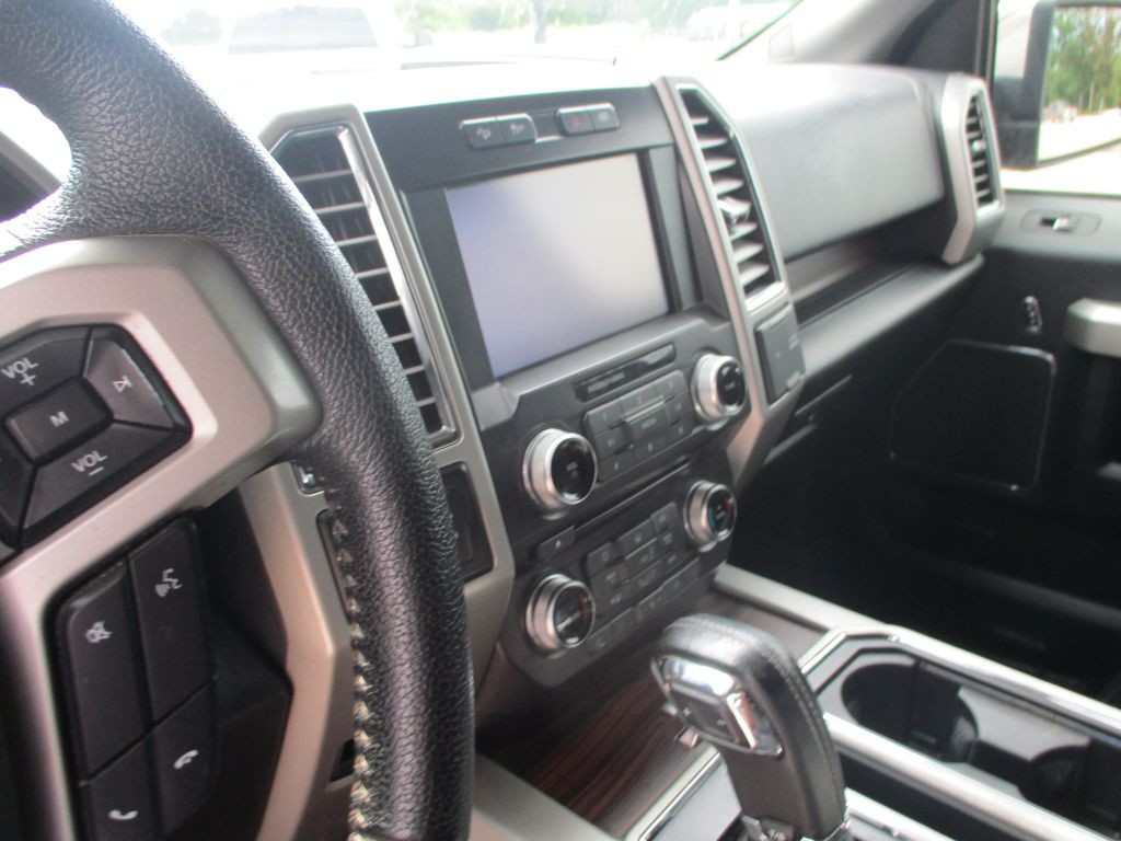 2015 Ford F-150 Image 9