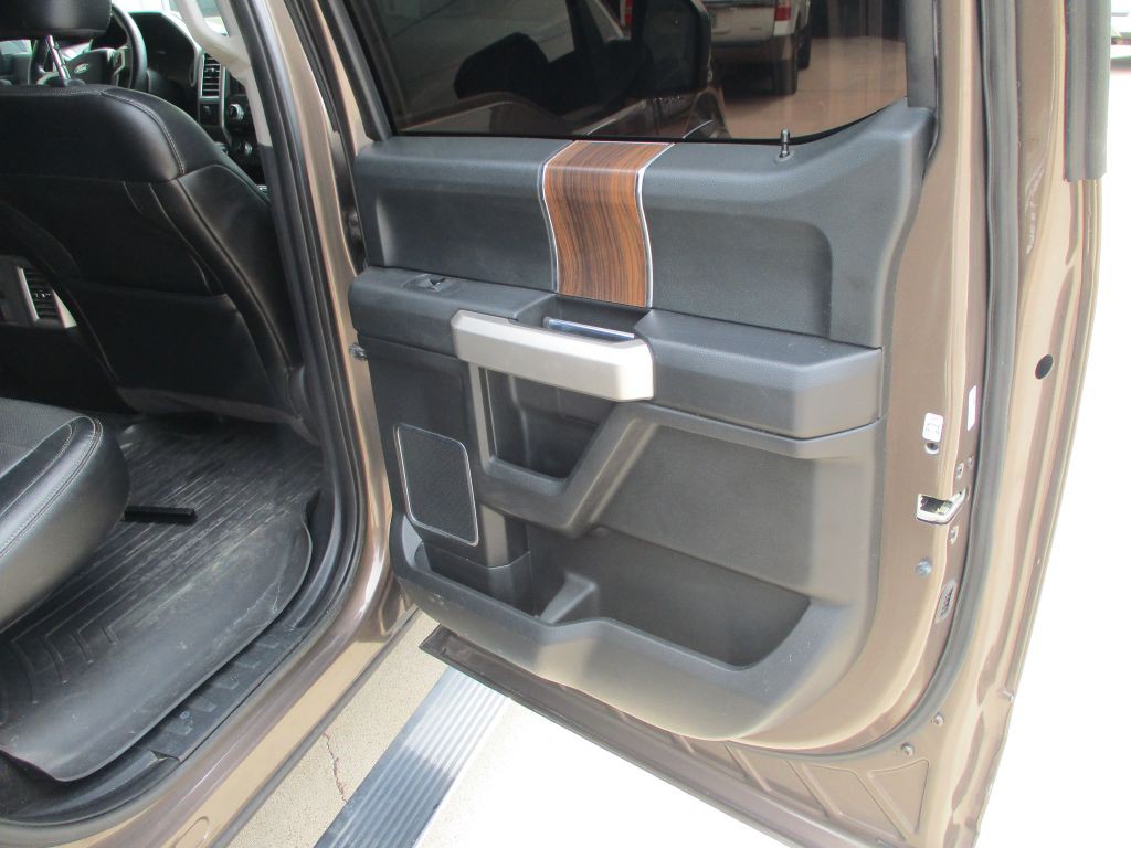 2015 Ford F-150 Image 14
